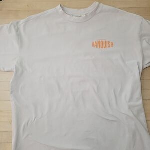 Vanquish T Shirt Large